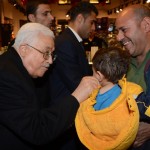 p-mahmoud-abbas-in-ramallah-markets-5-12-2014 (4)