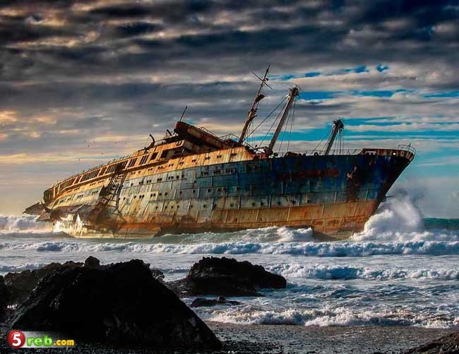 حطام سفينه امريكيه . فويرتيفنتورا، جزر الكناري، اسبانيا Wreck of the SS America. Fuerteventura, Canary Islands, Spain