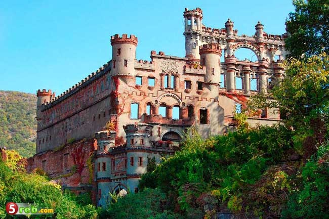 قلعة بانرمان. جزيرة Pollepel، نيويورك Bannerman Castle. Pollepel Island, New York