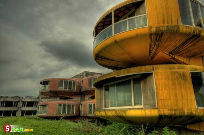 منازل سان زاهى تايوان  UFO Houses Sanzhi. San Zhi, Taiwan