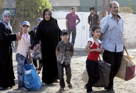 6 عائلات فلسطينية وسورية غادرو قطاع غزة