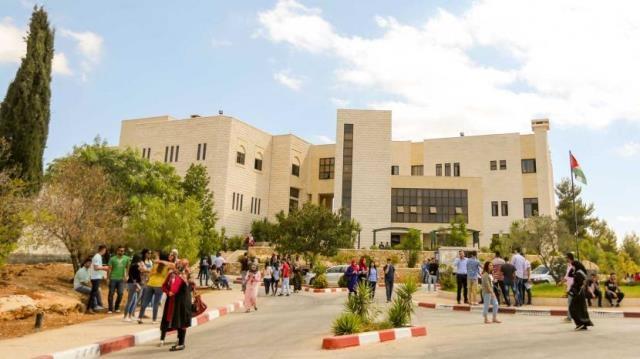 عشراوي تهنئ جامعة بيرزيت بدخولها لأفضل 3% من جامعات العالم