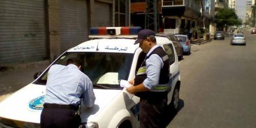 الشرطة تضبط حافلة نقل طلاب بحمولة زائدة بلغت 18 طالبا في الخليل