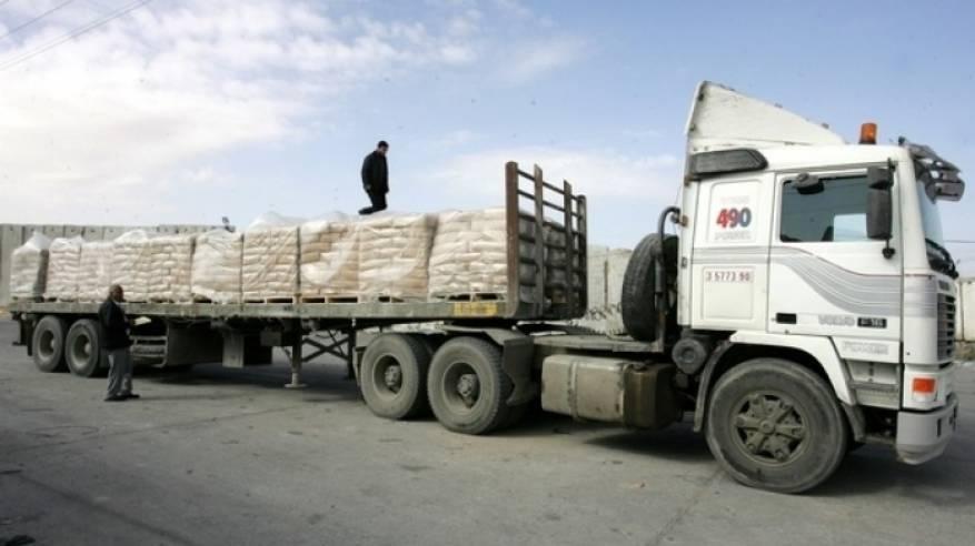 نفي دخول شاحنات تحمل الخمور أو الحشيش إلى غزة