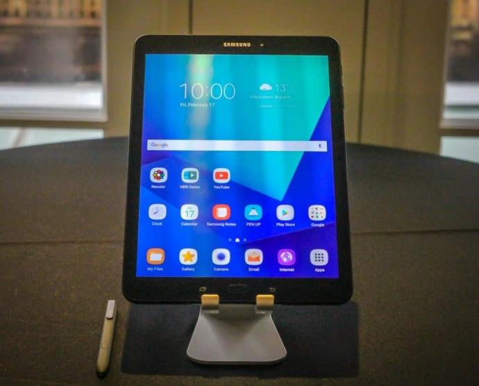  سامسونغ تكشف عن حاسوب Galaxy Tab